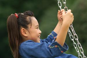 最新のウエディングドレスコーデが魅力